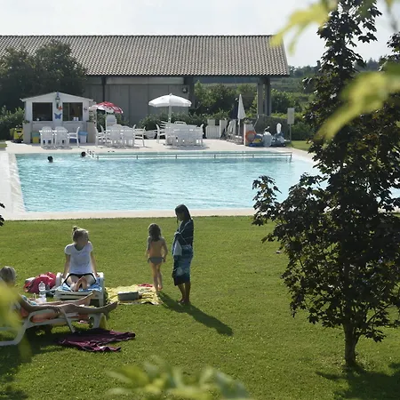 Corte Pontigliardo Hotell *